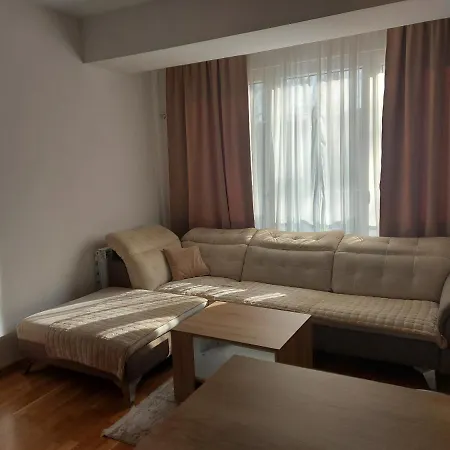 Diamond Dream Apartments *